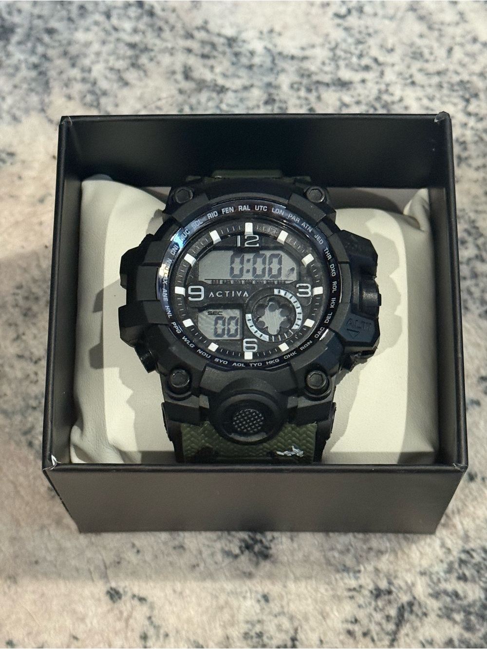 Activa Endurance X Invicta Men's Digital Watch Model: ACW435-004